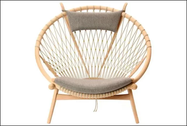 The circle chair