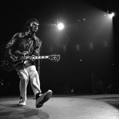 Timeline: Musica Electronica