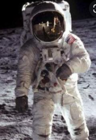 El hombre en la luna