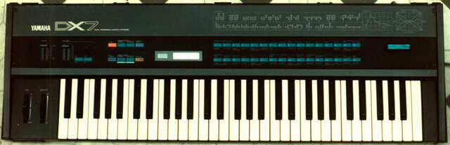 YAMAHA DX7