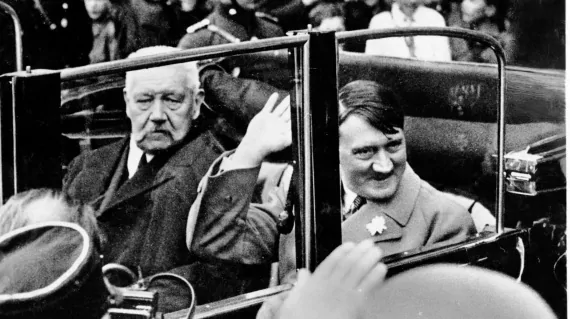 Hitler viene nominato cancelliere dal presidente Hindenburg dopo la vittoria alle elezioni del partito nazionalsocialista