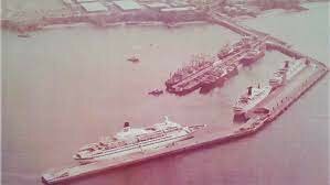 Obra: Construcción del pueblo de Acajutla