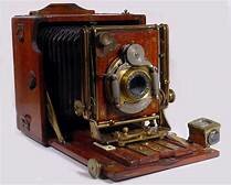 Primera cámara fotográfica
