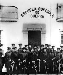 Creación de la escuela superior de guerra