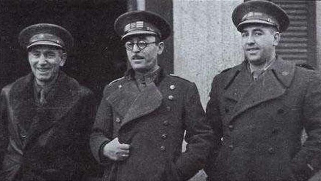 El coronel Casado encabeza el organismo republicano.