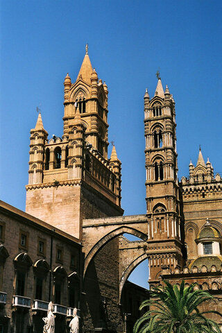 Inizio costruzione Cattedrale di Palermo (1185)