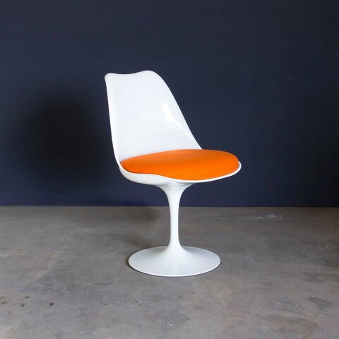 TULIP CHAIR - Eero Saarinen