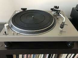 Direct-Drive Turntable
