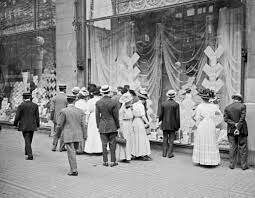 Los primeros escaparates