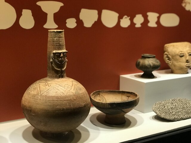 El Padre Hincapié inicia la colección