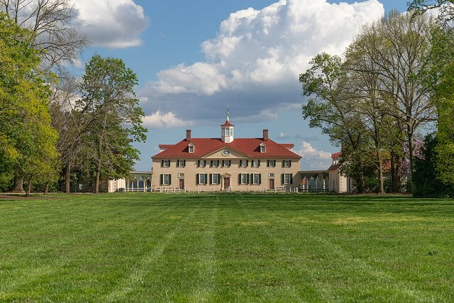 Mount Vernon is still open to public