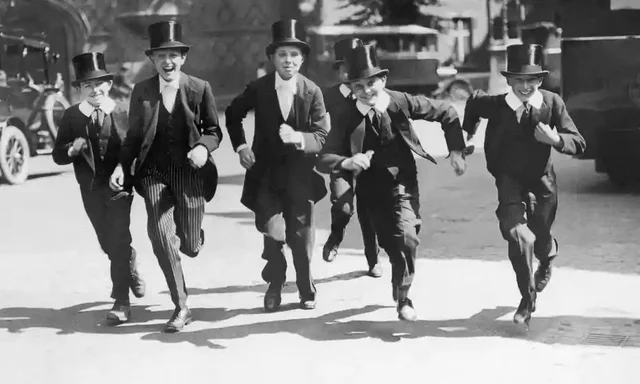 20% of population were anti-comprehensive