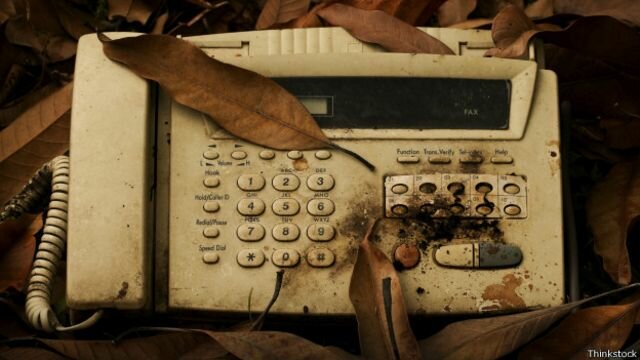 Fabricación del primer fax para enviar mensajes y texto