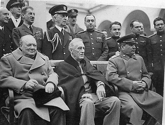 Conferencia de Aliados (Inglaterra, EE.UU., Unión Soviética) en Yalta