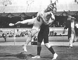 PRIMER MUNDIAL DE LUCHA