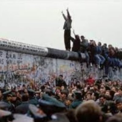 Timeline: Il muro di Berlino - Dalla costruzione alla caduta