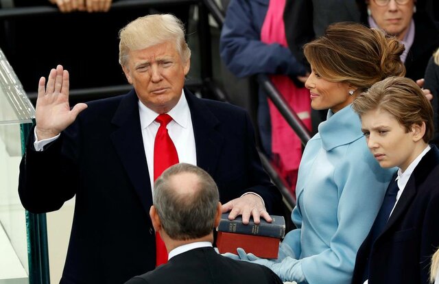 Trump toma posesión como presidente de los Estados Unidos.