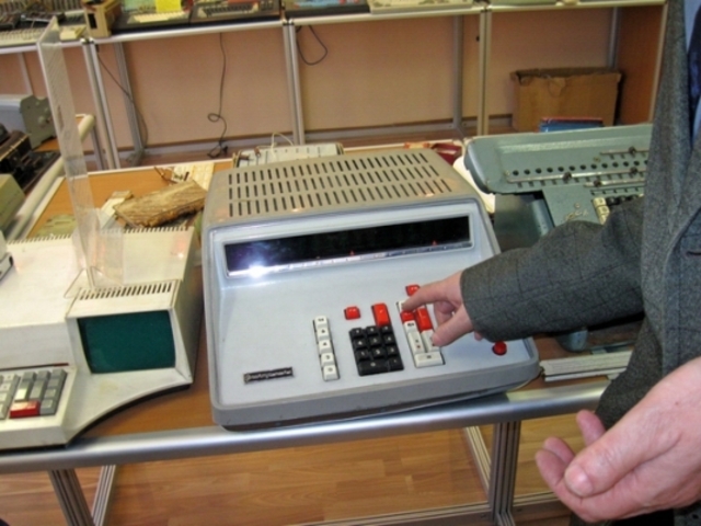 Первые советские электронные калькуляторы. 1971 г.