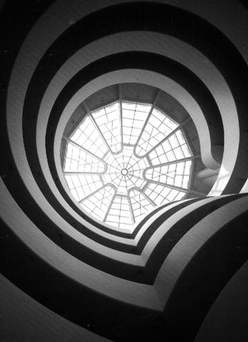 Frank Llyod Wright begins to design the Guggenhiem Museuem.