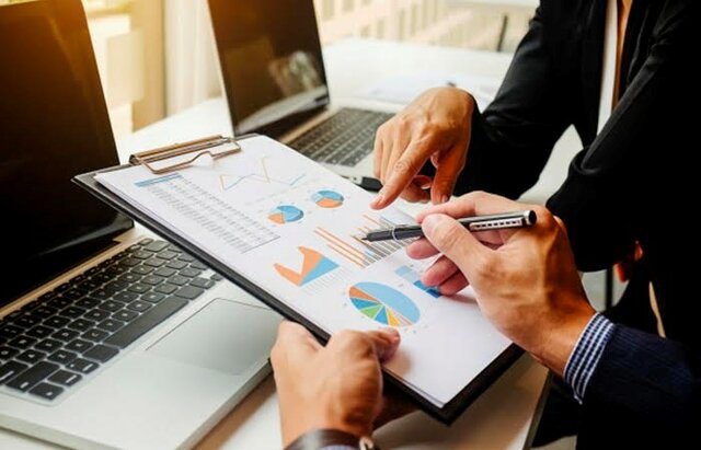 Segundo Grupo en aplicar las NIIF en Ecuador: Compañías cuyos totales de activos sean iguales o superiores a $ 4'000.000,00 al 31 de diciembre de 2007.