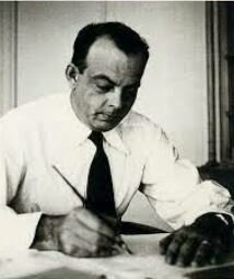 IL DEVIENT JOURNALISTE