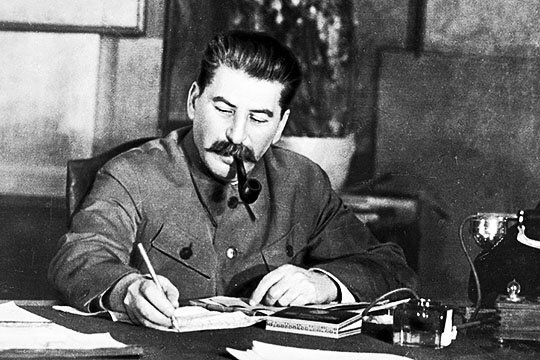 Stalin reassumes authority