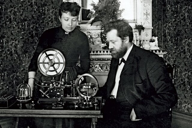 L M Ericsson & Co. och den första bordstelefonen