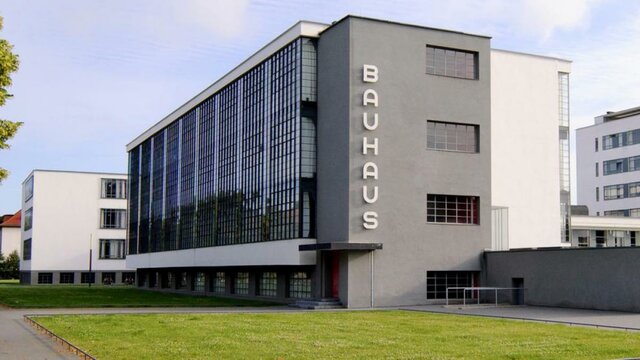 Fundación de la escuela de Bauhaus
