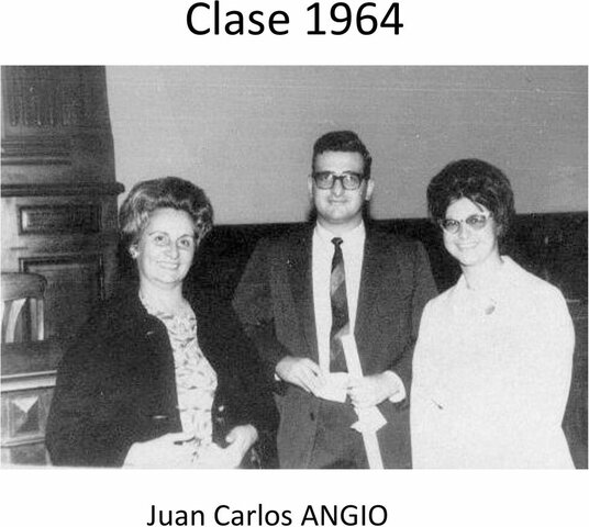 Primeros egresados de la carrera