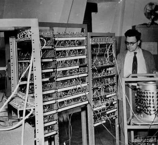 Comienza en Bahía Blanca el proyecto "CEUNS" - Computadora electrónica de la Universidad Nacional del Sur