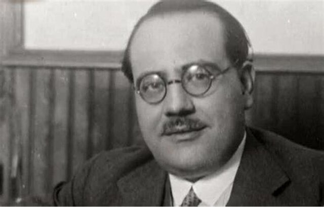 El socialista Juan Negrín sustituye a Largo Caballero al frente del gobierno republicano.