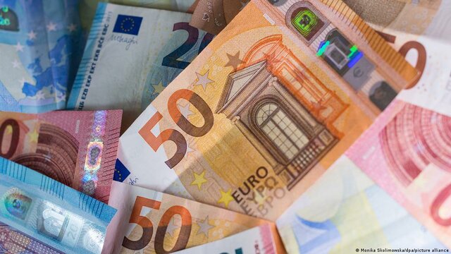 Entra en circulación el euro