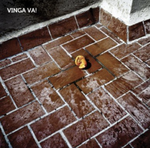 Se publica el EP "Vinga, va!", con Compartir dona gustet, Orxata i E.S.O.C.