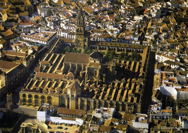 Construcción de la gran mezquita de Cordoba.