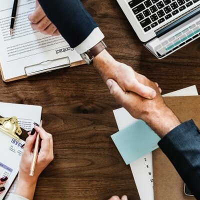 Timeline: PASOS PARA UNA TRANSFERENCIA DE FONDO DE COMERCIO