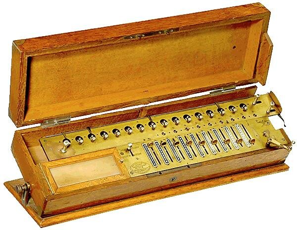 LA PRIMERA CALCULADORA