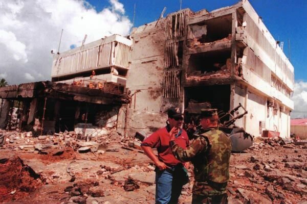 Atentados terroristas a las embajadas estadounidenses en 1998