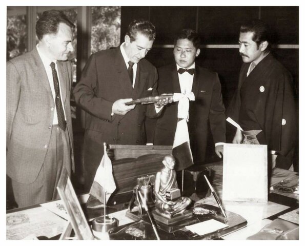 Adolfo López Mateos realizó una gira por varios países del Sureste Asiático