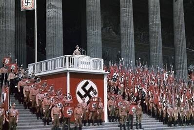 Hitler s'autoproclama president de Hindenburg