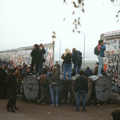 Timeline: Berlin Wall