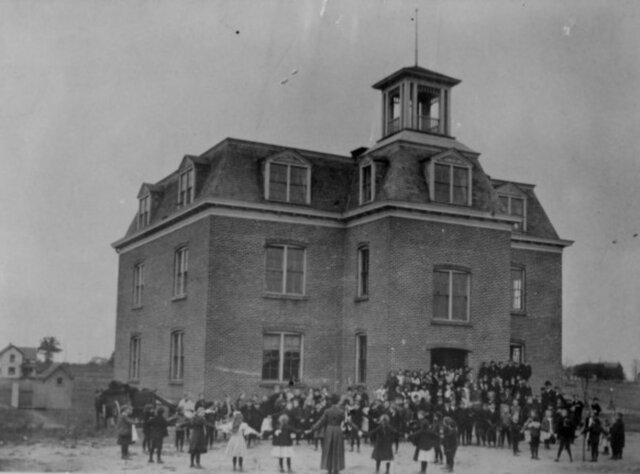 Battle Creek College is established⬆️