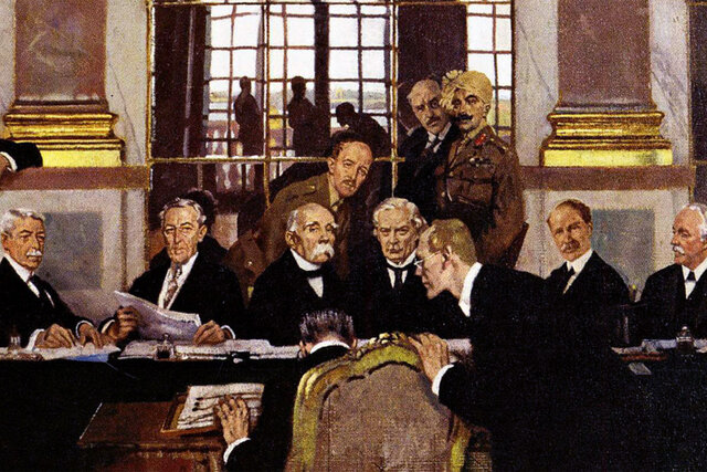 Wilson promotes Fourteen Points at Paris Peace Conference