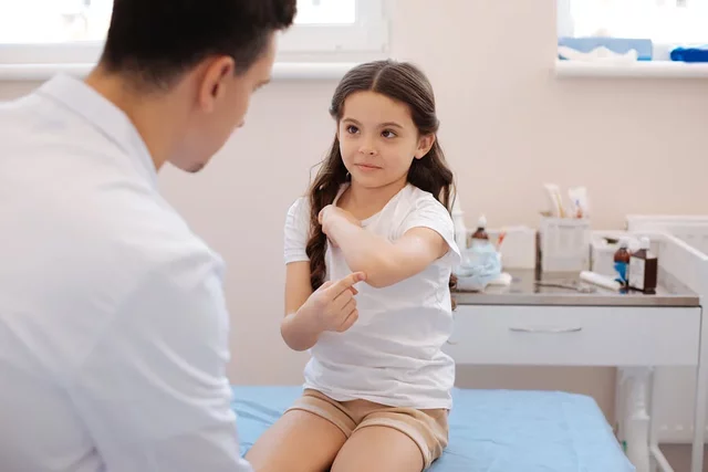 Em vaig fracturar el colze.