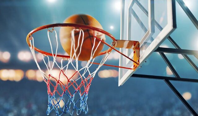 primer partit de bàsquet