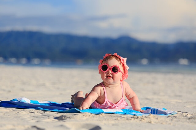 primer baño en la playa