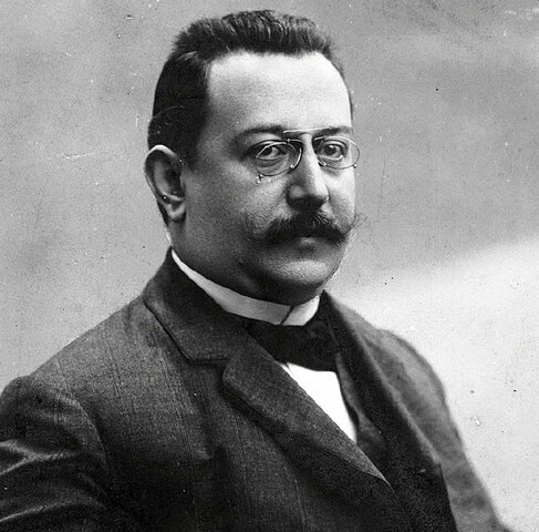 Enric Prat de la Riba  --> president diputació Barcelona