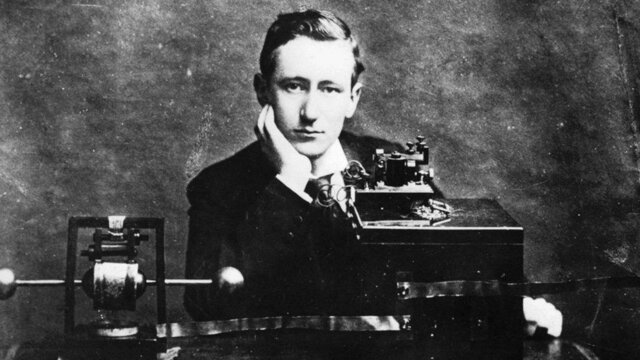 Primera transmisión de radio