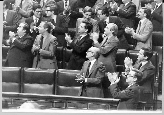 Aprobación de la Constitución