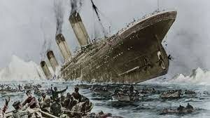 RMS Titanic Sinks