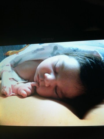 Isabella's born Monday at 2:22 pm.